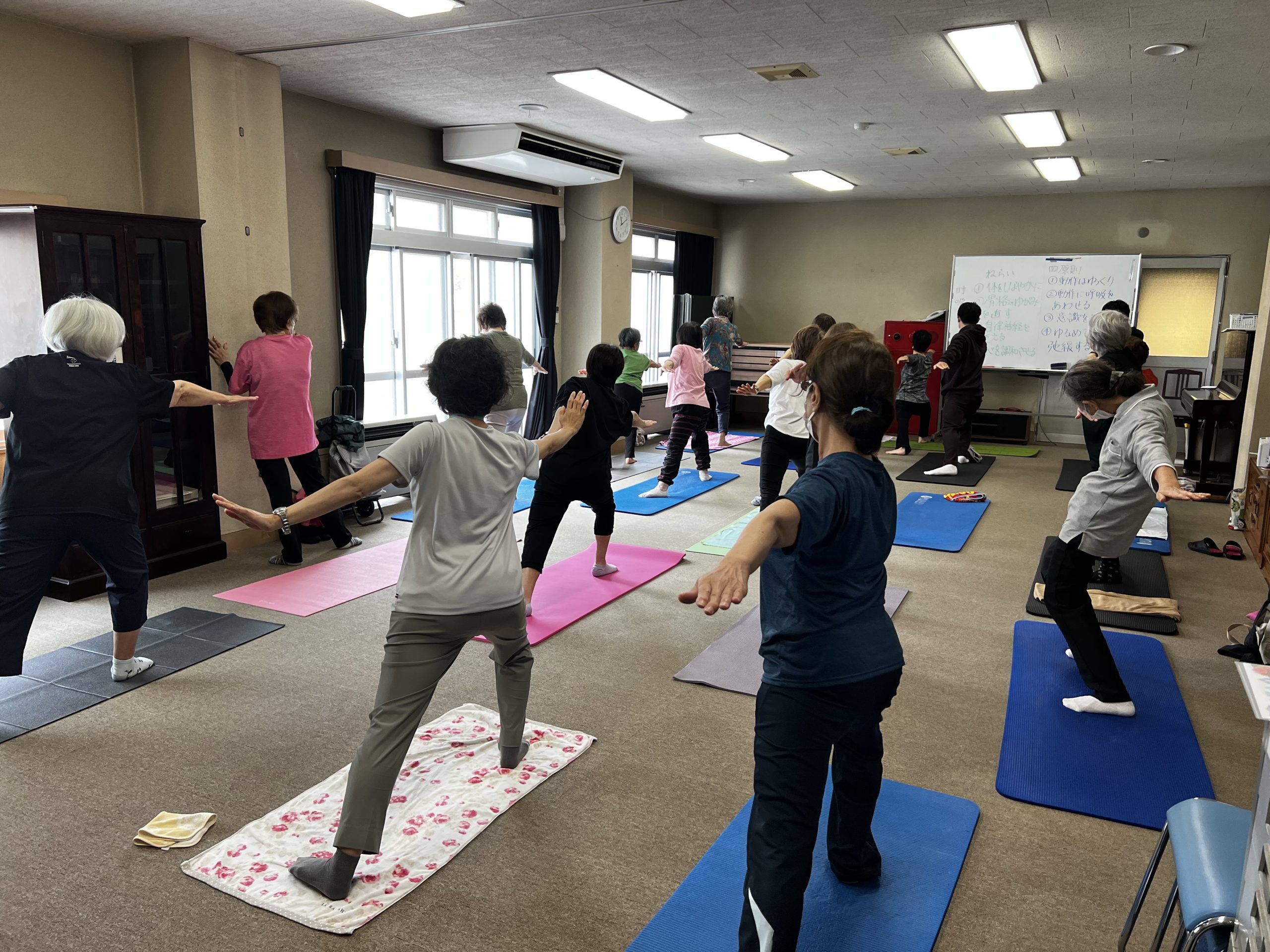 25年5月の、学びと憩いの集いの様子の写真